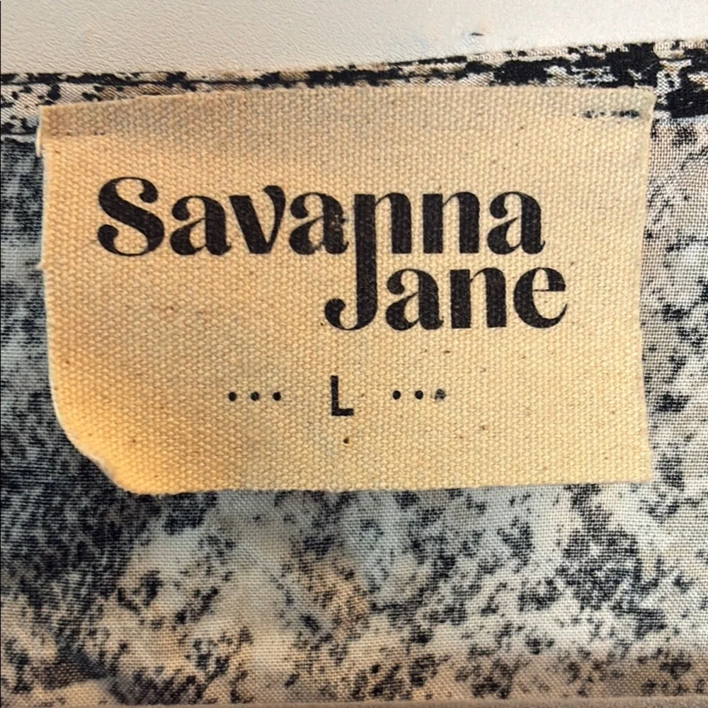 Savanna Jane Embroidered Bell Sleeve Boho Animal Print Black/Pink Floral Blouse - Picture 2 of 8